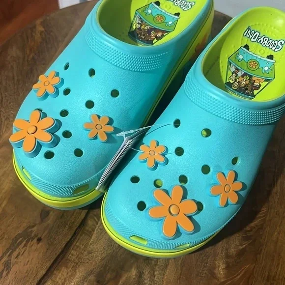 Siren Crocs Scooby Doo Clogs Size 9 - Picture 2 of 11